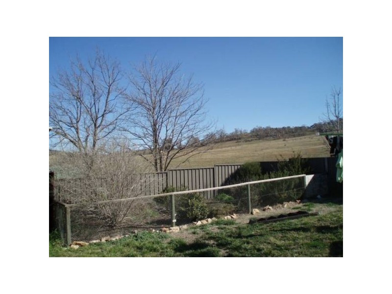 8 Jindalee St, Berridale NSW 2628