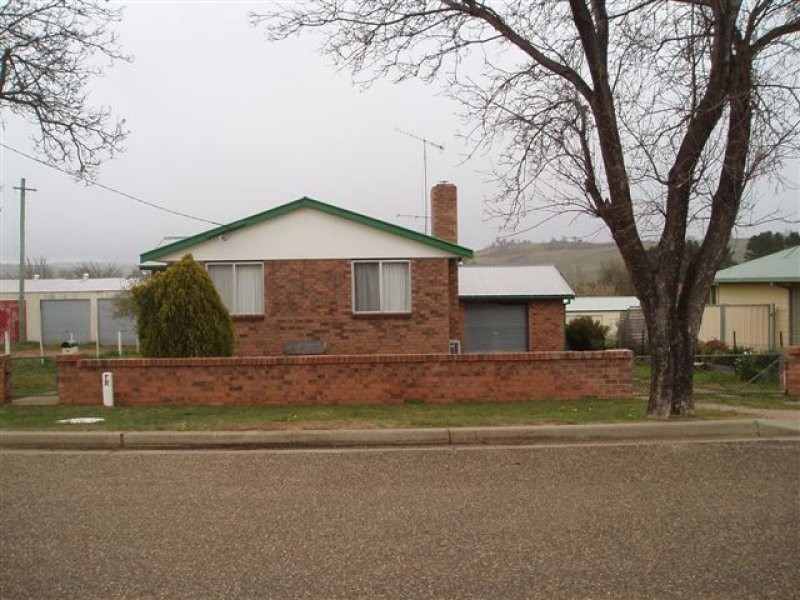 18 York Street, Adaminaby NSW 2629