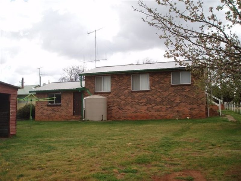 18 York Street, Adaminaby NSW 2629