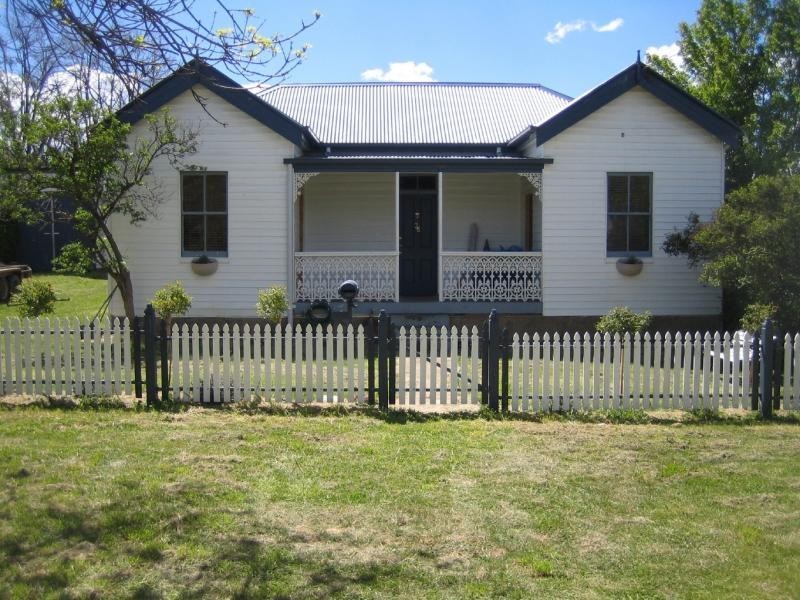 35 York Street, Adaminaby NSW 2629