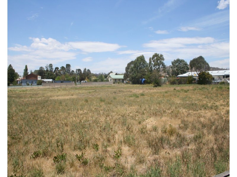 10 Oliver Street, Berridale NSW 2628