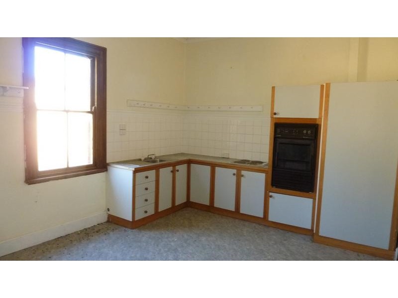 16 Kingston Road, Adaminaby NSW 2629