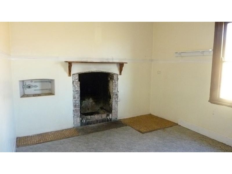 16 Kingston Road, Adaminaby NSW 2629