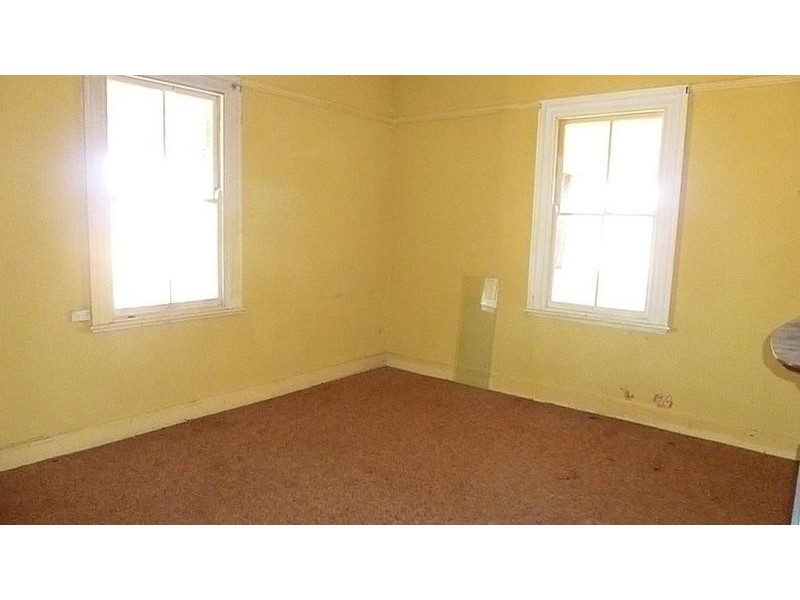 16 Kingston Road, Adaminaby NSW 2629