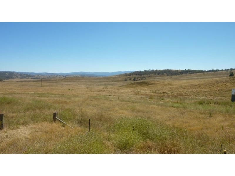 16 Kingston Road, Adaminaby NSW 2629