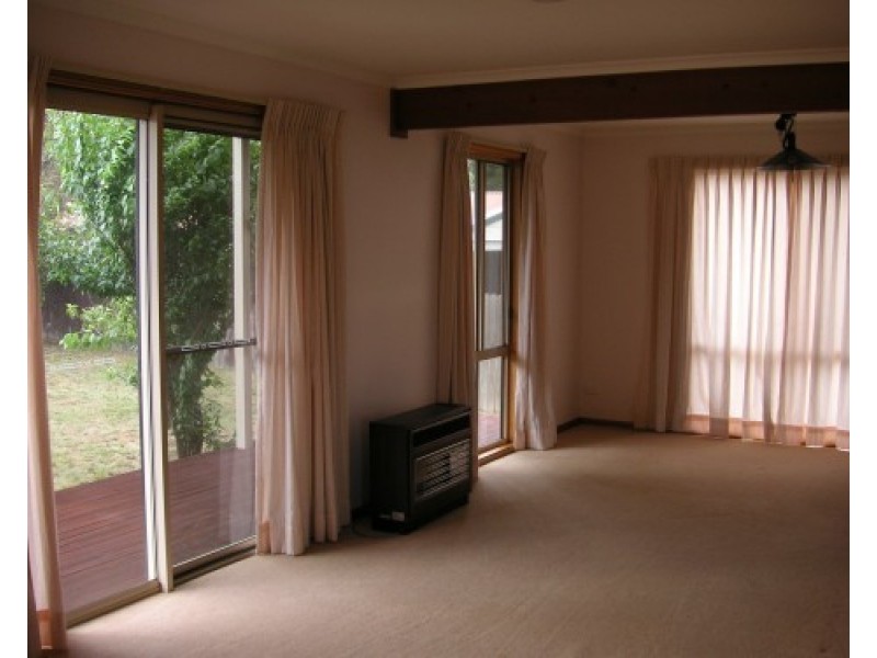 1/2 Hoskin Street, Berridale NSW 2628