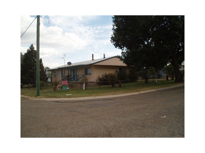 14 Chalker Street, Adaminaby NSW 2629