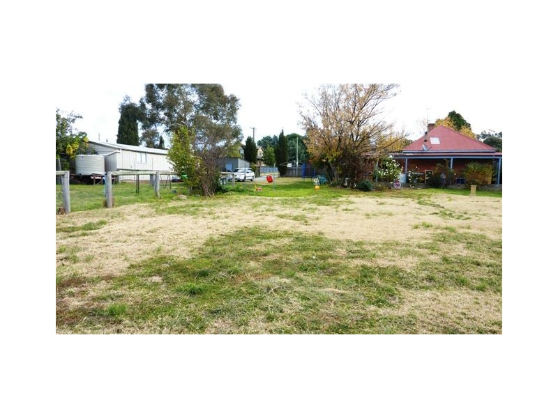 11 Florence Street, Berridale NSW 2628