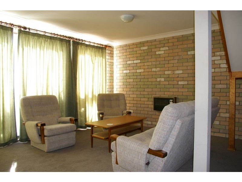 4/15 Gungarlin Street, Berridale NSW 2628