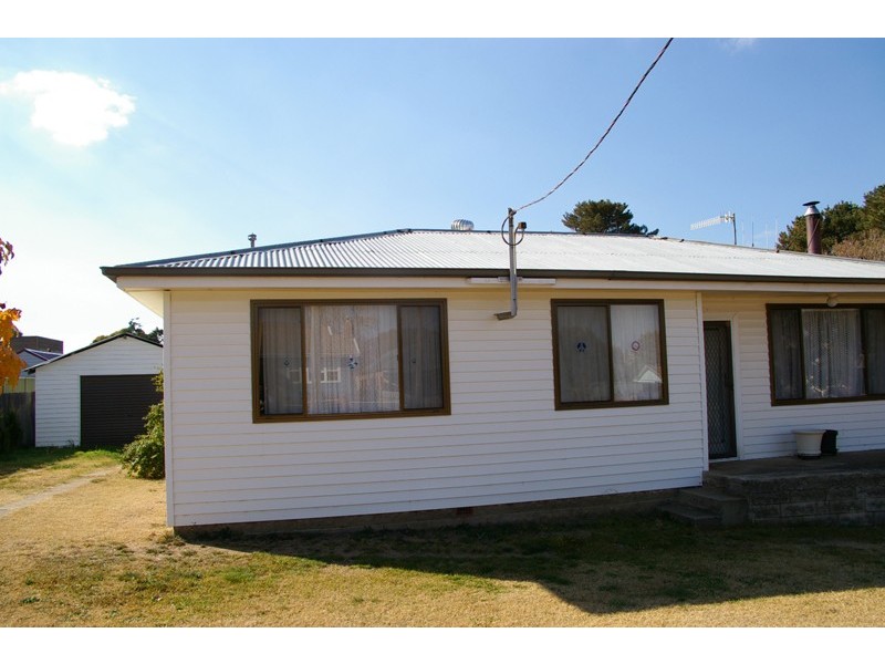 21 Mackay Street, Berridale NSW 2628