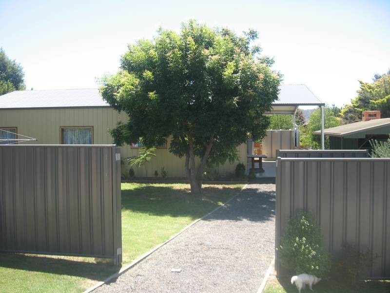 6 Kiparra Drive, Berridale NSW 2628