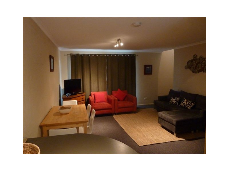 4/5 Gungarlin Street, Berridale NSW 2628