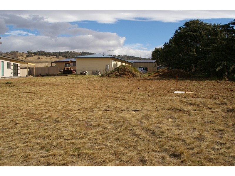 2 Gungarlin Street, Berridale NSW 2628