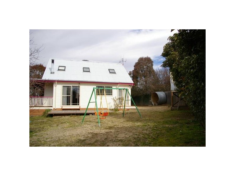 1 Kiparra Drive, Berridale NSW 2628