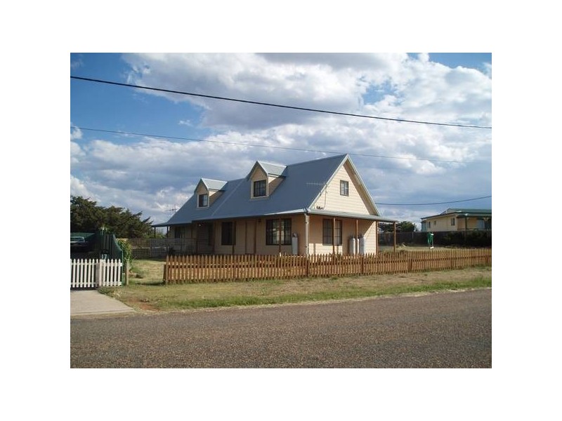 15 Chalker Street, Adaminaby NSW 2629