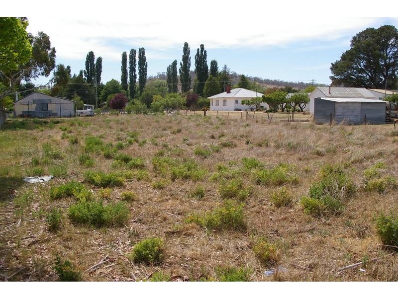 35 Wattle Street, Berridale NSW 2628