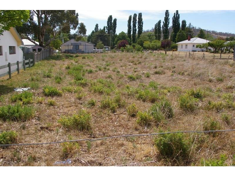 35 Wattle Street, Berridale NSW 2628