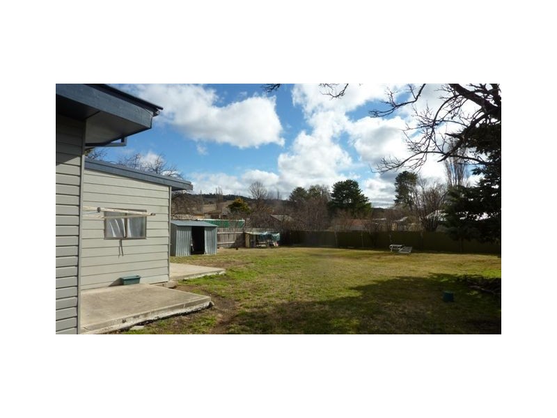 8 William Street, Berridale NSW 2628
