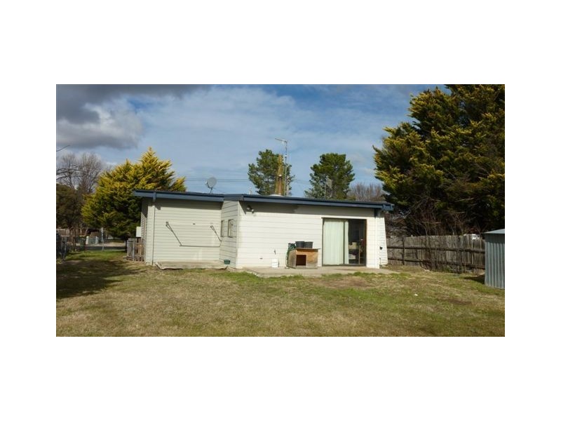 8 William Street, Berridale NSW 2628