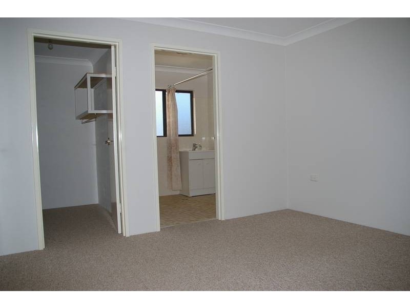 10 Roberson Street, Berridale NSW 2628