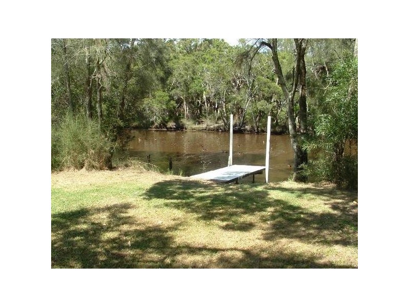 22 The Peninsula, Killarney Vale NSW 2261