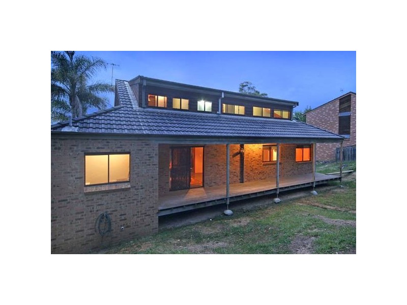 4 Howard Ave, Green Point NSW 2251