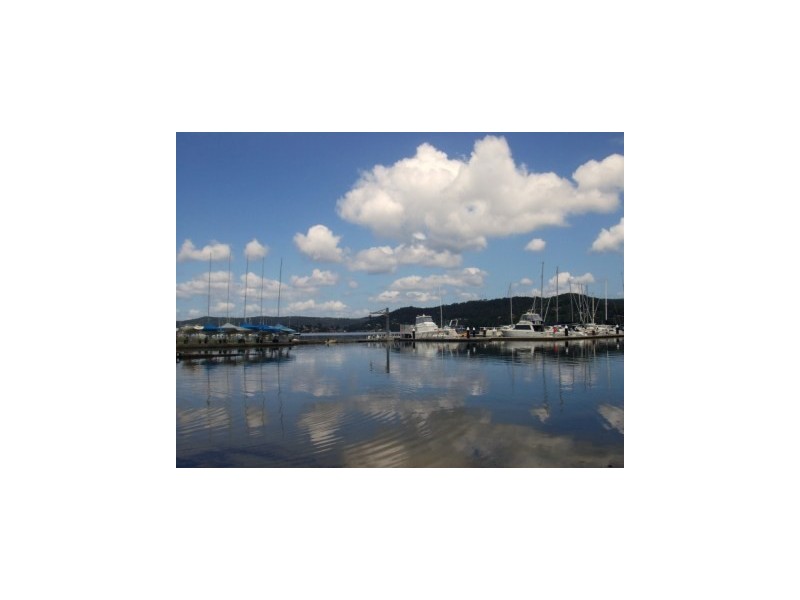 17 Masons Parade, Point Frederick NSW 2250