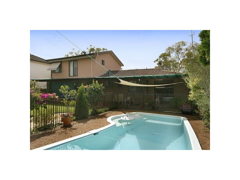 24 Hillview Street, Woy Woy NSW 2256