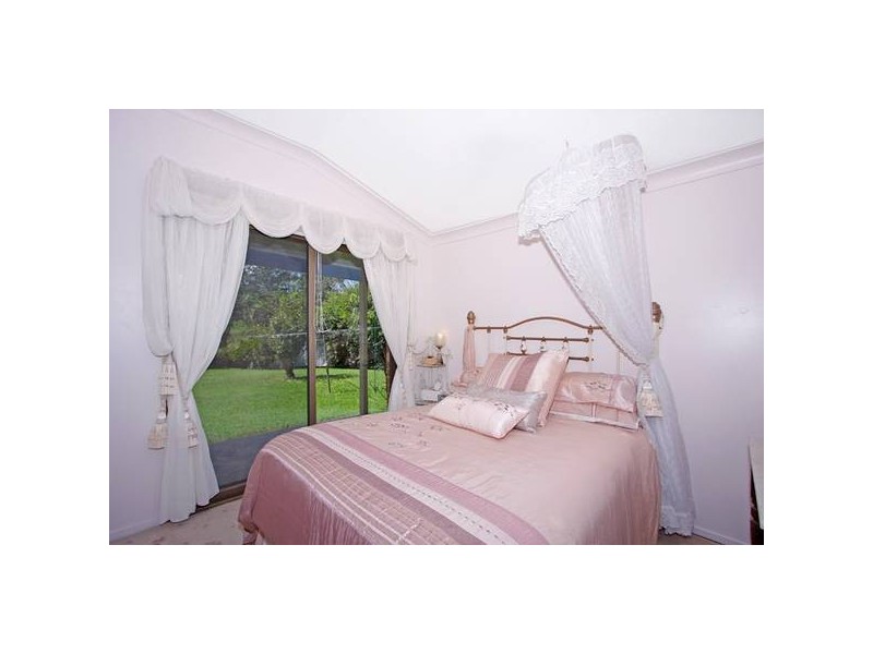12 Monarchy Way, Narara NSW 2250
