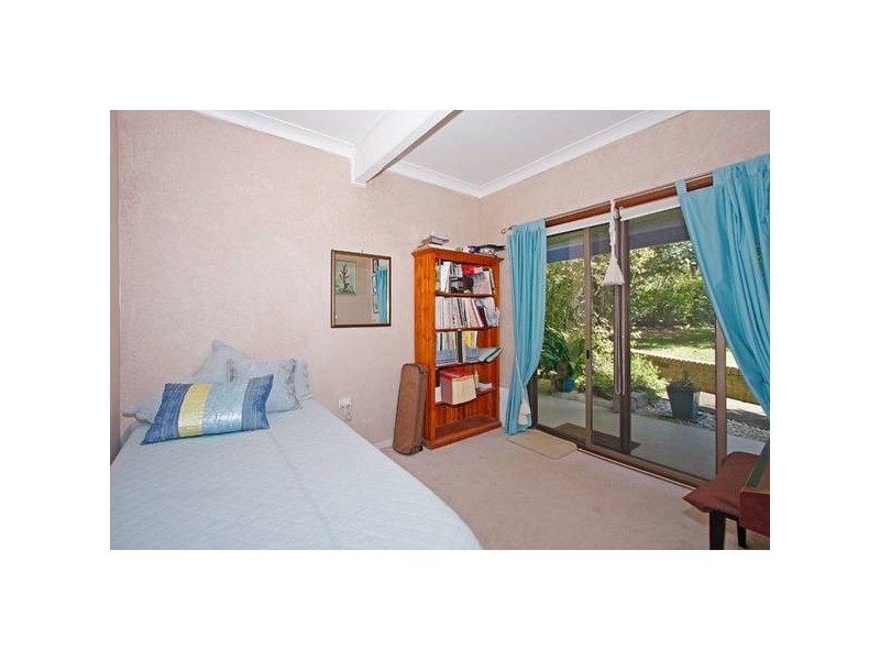 12 Monarchy Way, Narara NSW 2250