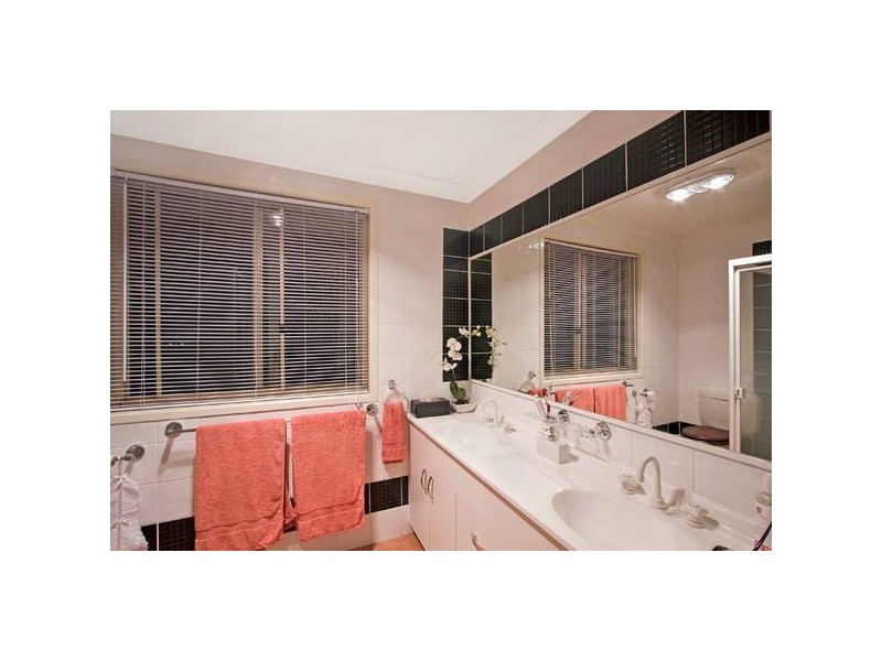 13 Indica Close, Tuggerah NSW 2259