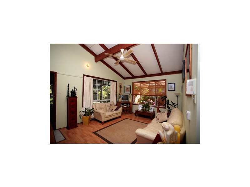 147 Pacific Highway, Charmhaven NSW 2263