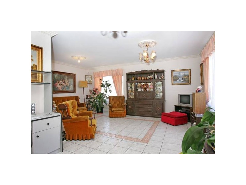 37 Forresters Beach Road, Forresters Beach NSW 2260