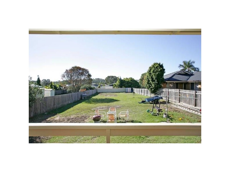 37 Forresters Beach Road, Forresters Beach NSW 2260