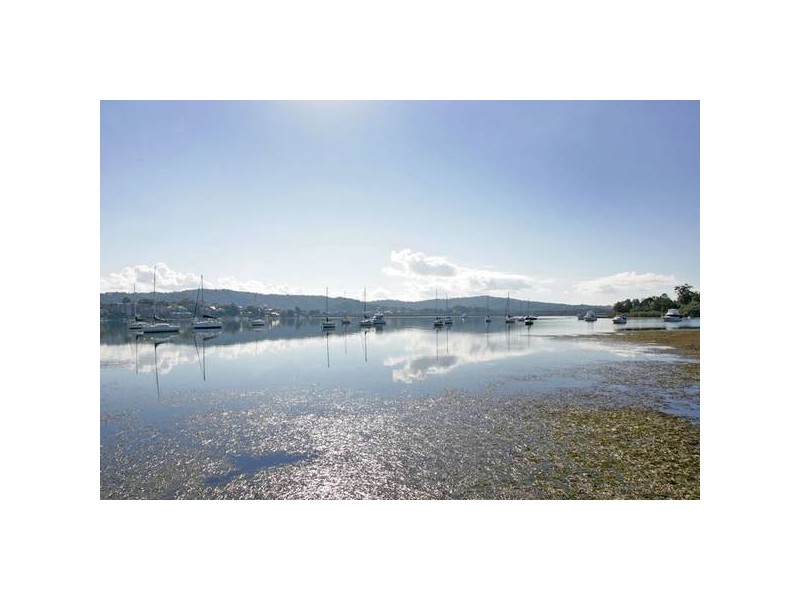 2 Tranquil Close, Green Point NSW 2251