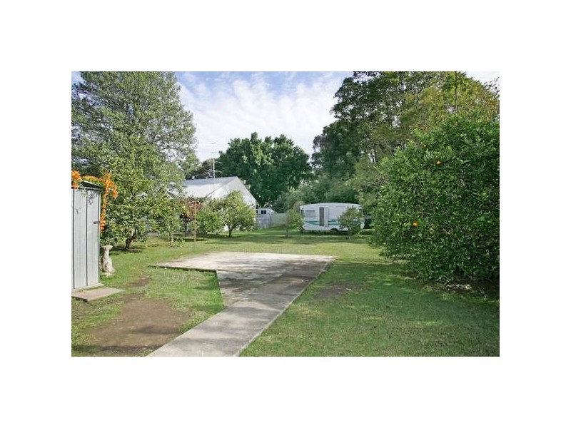 6 Rockleigh Street, Wyong NSW 2259