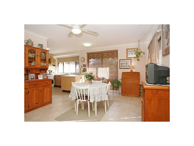 36 Berne Street, Bateau Bay NSW 2261