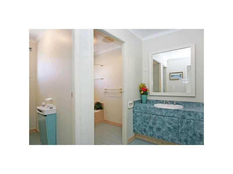 15 Woodley Close, Kariong NSW 2250