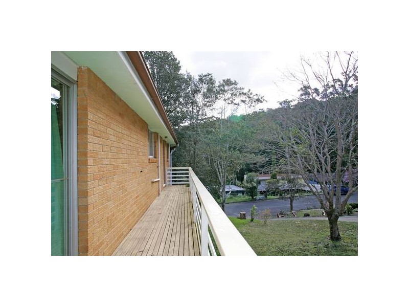 1 Wistaria Street, Wyoming NSW 2250