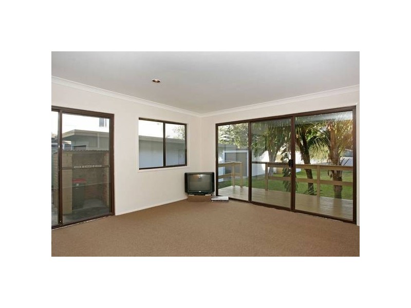 33 Thelma Street, Long Jetty NSW 2261