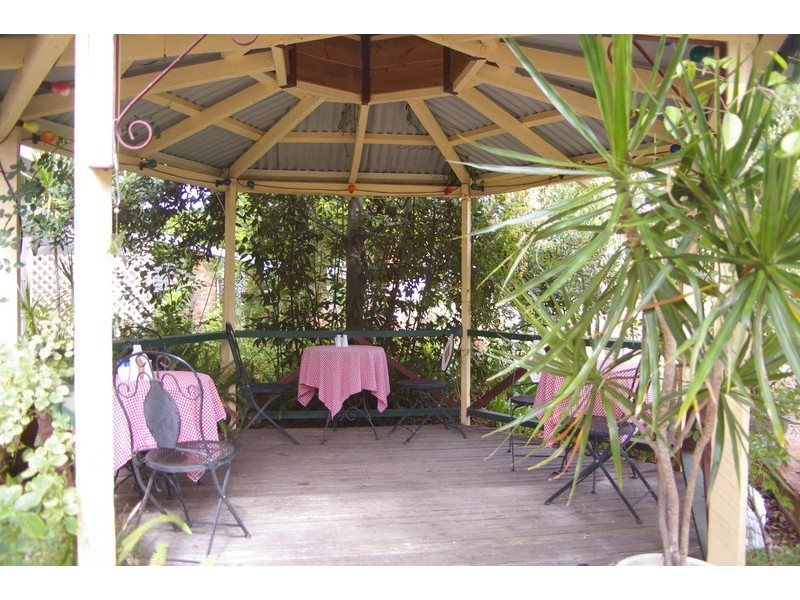 8 Warren Road, Nannup WA 6275