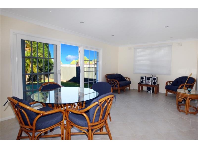 8 Wiggins Place, Concord NSW 2137