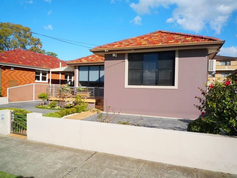 Russell Lea NSW 2046