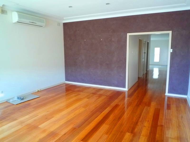 Russell Lea NSW 2046