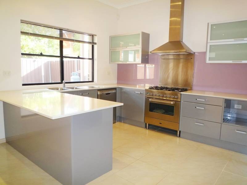 Russell Lea NSW 2046