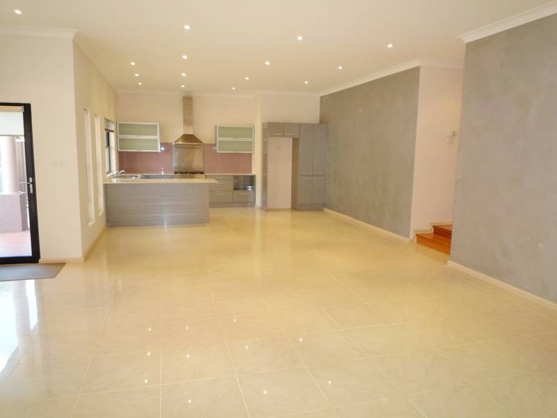 Russell Lea NSW 2046