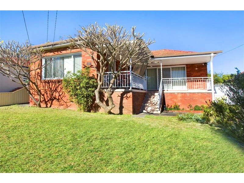 11 Sewell Ave, Padstow Heights NSW 2211