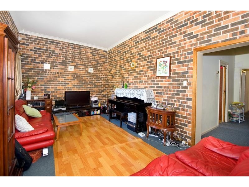 2 Victoria Avenue, Concord West NSW 2138