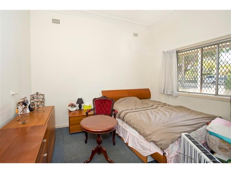 2 Victoria Avenue, Concord West NSW 2138