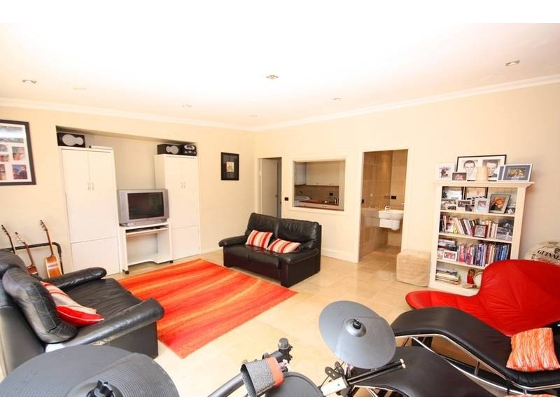 Russell Lea NSW 2046